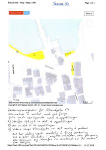 Kart over området rundt Strandgata 17 med markerte parkeringsmuligheter (gult) og gater.