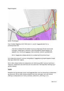 Kart som viser et reguleringsplan med fargekodet arealbruk og en markert avkøyring (rød linje).