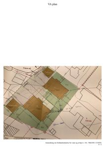 Situasjonsplan som viser tomtens geometri, bygningers plassering (garasje og bolig), vann- og avløpsledninger (VA), samt naboeiendommer.