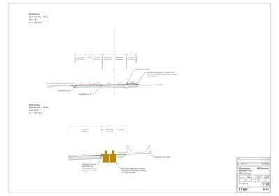 Snittegning som viser terrengforhold, høydeplan og renoveringsarbeider for en skole.