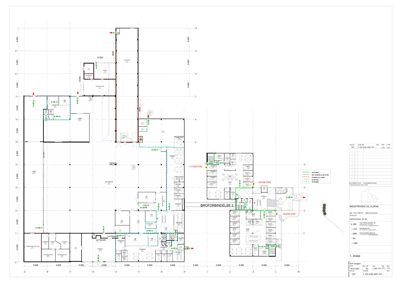 Etasjeplan (1. etasje) for en bygning med romfordeling, dimensjoner og utstyr.