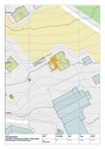 Situasjonsplan som viser plassering av en ny basseng- og badstuebygning i forhold til eksisterende bygninger, vegger og terrengkonturer.
