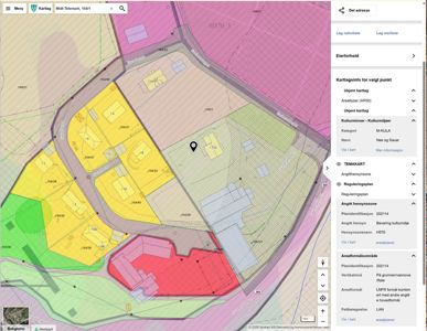 Et digitalt kart fra et kommunalt system (Geovirksomhet) som viser eiendomsdata, reguleringsplan og arealformål for en tomt i Midthølemark.