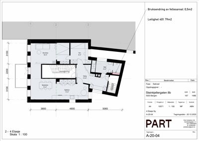 Etasjeplan for 4. etasje i en leilighet (Steinkjelleren 8b), som viser romfordeling, mål og areal.