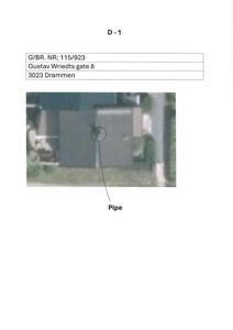 Et fotografi av en bygning sett fra utsiden, med en håndtegnet markering som peker på en pipe.