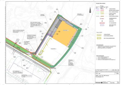 Situasjonsplan som viser tomtens grenser, bygningers plassering (U1, U2), vann- og brannledninger, samt teknisk utstyr som hydranter og sandfang.