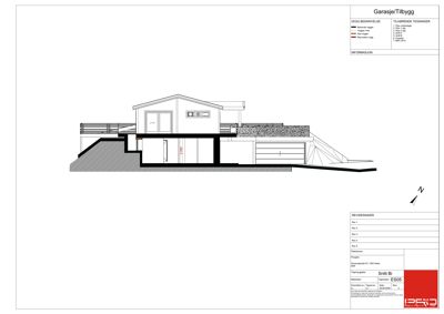 Snittegning av en garasje/tilbygg som viser tverrsnittet av bygningen, inkludert veggtykkelse og høydeforskjeller.