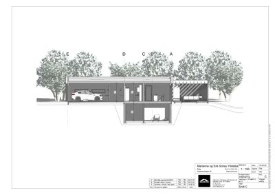 Snittegning (Snitt C) som viser bygningens indre oppbygging, høyder og romfordeling.