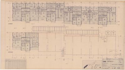 Etasjeplan (1. etasje) som viser romfordeling, vegger og inngangsplassering.