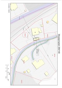 Situasjonsplan som viser tomtens grenser, nabolag, høydemålerlinjer og bygningsplassering.