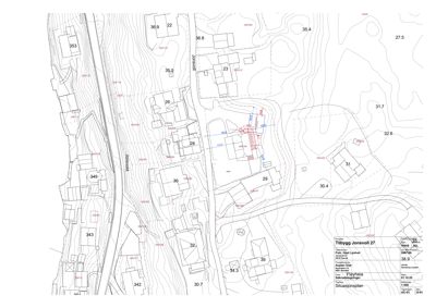 Situasjonsplan som viser tomtens plassering i forhold til nabolag, høydemålinger (konturlinjer) og vei.