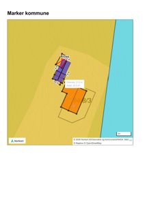 Kart over eiendom i Marker kommune med overlagte bygningstegninger og mål.