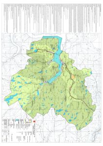 Kart over et geografisk område med topografiske linjer, vannmasser og fargekodet terreng. Kartet inneholder også en detaljert legende og tekstblokker langs kantene.