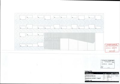 Fasadetegning som viser etasjefordeling og vindusoppsett for en bygning.