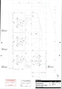 Etasjeplan (1. etasje) for et flerboligprosjekt med romfordeling, mål og arealoppdelinger.