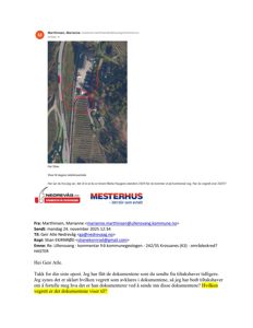 Flyfoto av et område med en vei (242/5) og en bygning (Marta Haugens eiendom 242/5), markert med røde sirkler og streker.