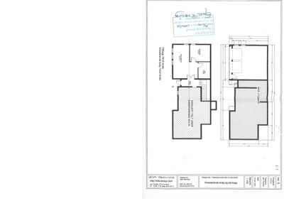 Plantegning som viser romfordeling og etasjer for en bygning.