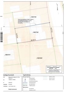 Situasjonsplan som viser eiendomsgrenser, matrikkelnummer og grenseavstander for en tomt i Børdal kommune.