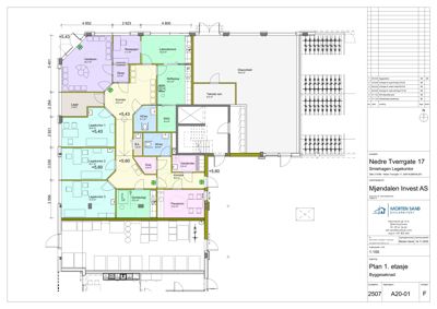 Etasjeplan (1. etasje) som viser romfordeling, veggtykkelse og dimensjoner for Nedre Tverrgate 17.