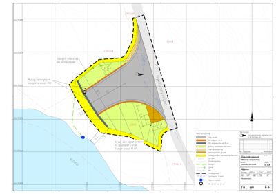 Situasjonsplan som viser tomtens form, grenser, arealoppdelt etter bruk (bebyggelse, grønt, vei), og omgivelsene (Kinsa, Nyrkevegen).