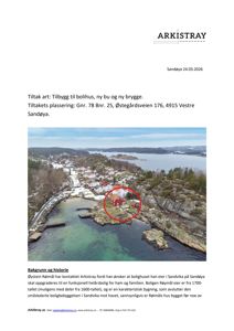 Fotografi av eksisterende bygninger (bolighus og ny brygge) på Sandøya, med en markert bygning i rød sirkel.