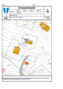 Situasjonskart som viser eiendomsgrenser, bygninger og terrengforhold.