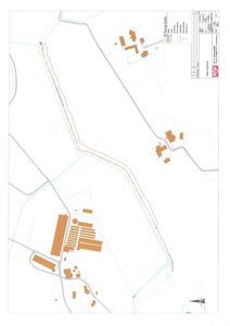 Situasjonsplan som viser tomt, vegnett, vassdrag og plassering av bygninger.