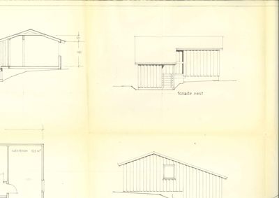 Bildet viser en tegning med fasadeopprikk for et hus, inkludert mål og tekst 'fasade vest'.