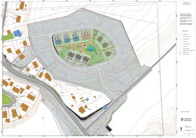 Situasjonsplan som viser etasjeplaner, terrengforhold (konturlinjer), veier og nabobebyggelse.