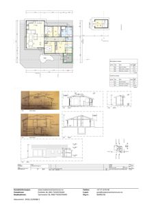Bildet viser en tegningssamling med etasjeplaner øverst og flere fasadetegninger (opp- og tverrsnitt) for bygningen nedenfor.