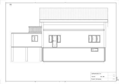 Snittegning som viser tverrsnittet av en bygning med tak, vinduer, dører og etasjer.