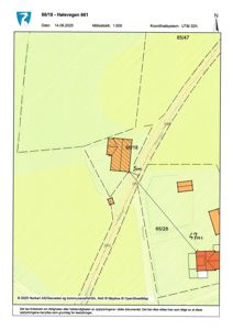 Situasjonsplan som viser eiendomsinndeling (66/18, 65/47, 65/28), bygningers plassering, veier og avstander.