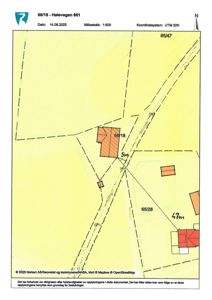 Situasjonsplan som viser eiendomsinndeling (66/18, 65/47, 65/28), bygningers plassering, veier og avstander.