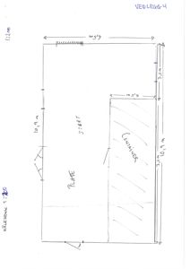 Håndtegnet etasjeplan eller situasjonsplan som viser romfordeling (plate, skort, container) og mål på en tomt eller bygning.