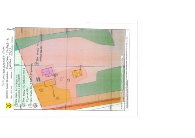 Situasjonsplan som viser tomtens form, grenser, bebyggelse og arealoppdelinger.