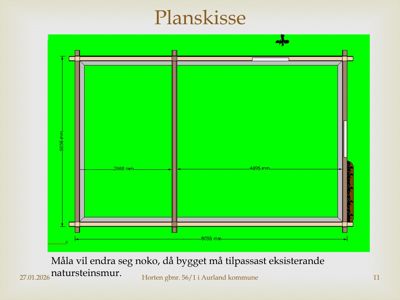 Bildet viser en planskisse (etasjeplan) av en bygning med angitte mål og romfordeling.