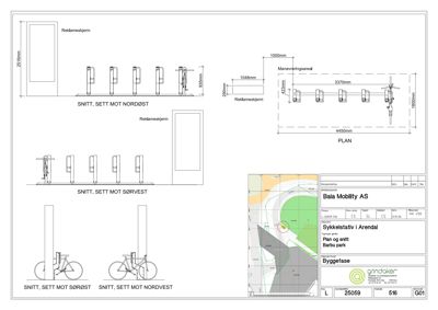 Tegning som viser detaljerte snitt og plan for plassering av sykkelstativer, inkludert mål og forhold til røklameskjerm.