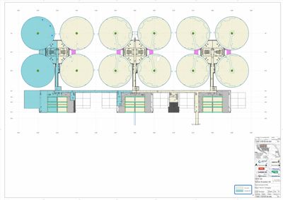 Etasjeplan (toppsikt) som viser romfordeling, vegger og utstyr i en bygning med store runde rom.