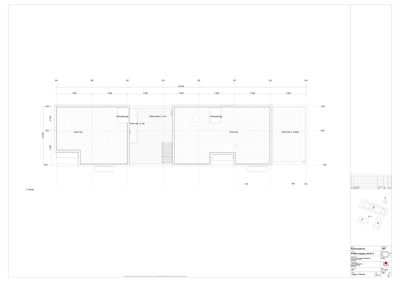 Etasjeplan som viser romfordeling, mål og inngangsplasseringer.