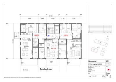 Etasjeplan for 2. etasje av en bygning, som viser romfordeling, dører, vinduer og mål.