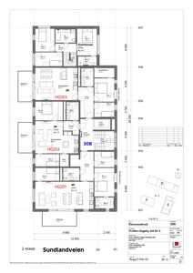 Etasjeplan for 2. etasje av en bygning med flere leiligheter (Townhouse). Planen viser romfordeling, stuer, soverom, kjøkken og balkonger.
