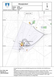Situasjonskart som viser eiendommen, topografi, naboeiendommer og forslag til plassering av fordrøyningskammer og drenering.