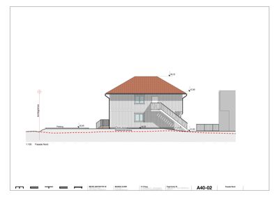 Fasadetegning (opprikk) av en bolig sett fra nord, med angitte høyder og terrassering.