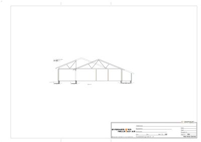 Snittegning (Fundament og Snitt A-A) som viser bygningens tverrsnitt, takform og fundament.