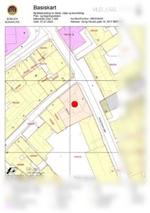 Situasjonsplan (Basiskart) som viser eiendomsgrenser, bygninger, veier og andre planlagte tiltak for Kong Oscars gate 15 i Bergen.