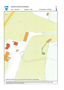 Situasjonsplan (tomtekart) som viser bygningsplassering, vegnett og terrengforhold.