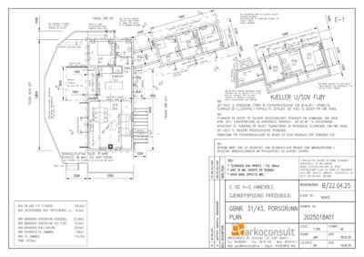 Plantegning av kjeller og 1. etasje (U/SØV) for en fritidsbolig, med romfordeling, mål og tekniske opplysninger.