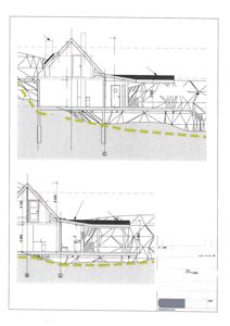 Tegning som viser tverrsnitt gjennom en bygning (Snitt A-A og Snitt B-B) med romfordeling, høyder og konstruksjonsdetaljer.