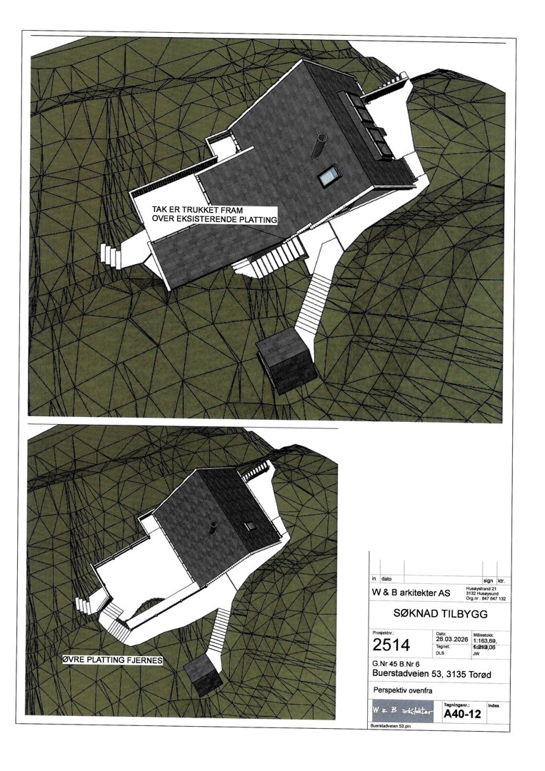 Perspektivtegning (rendering) som viser en 3D-modell av en bygning i et terreng. Tegningen illustrerer en tilbyggingsplan med tekstnotater om endringer i plattinger og tak.