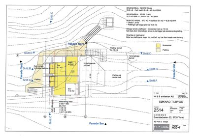 Etasjeplan (nedre plan) med romfordeling, arealoppdelinger og orientering for bygningen.
